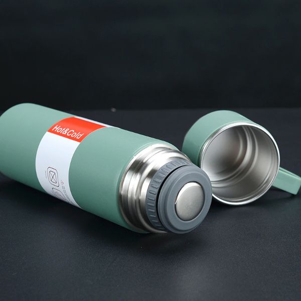 500 ML Vakumlu Çelik Termos 3 Bardaklı Set – Taşınabilir Sıcak Soğuk Termos Seti 4