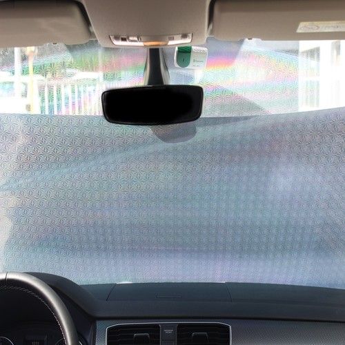 Vantuzlu Araç Güneşliği – Rulo Açılır Kapanır Oto Cam Güneş Perdesi 4